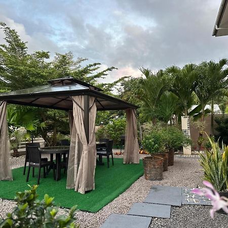 Mokara Holiday Apartment Anse Royale Bagian luar foto