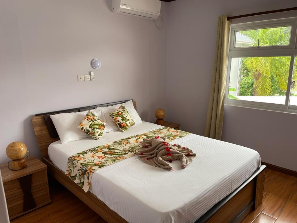 Mokara Holiday Apartment Anse Royale Bagian luar foto