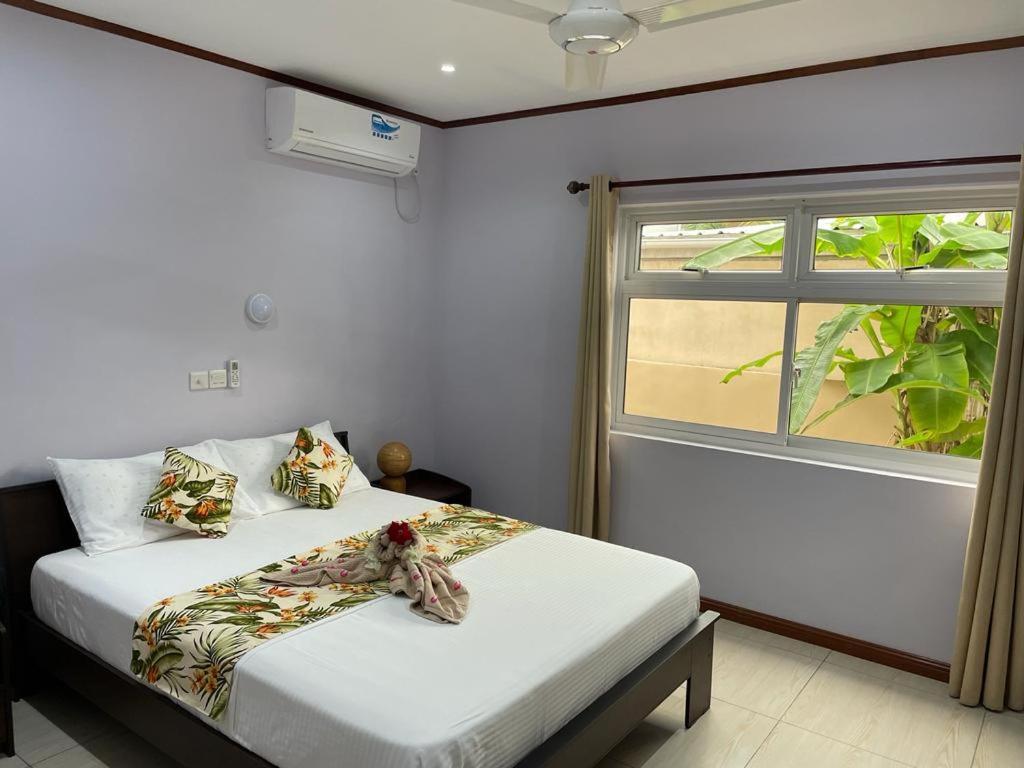 Mokara Holiday Apartment Anse Royale Bagian luar foto